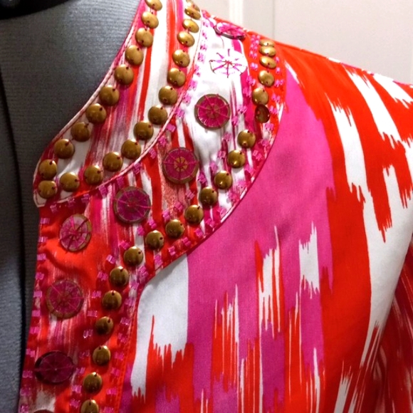 Chicos Sz 0,(4/6) Red/plum, Studded,Embellished, VNeck Tunic - Picture 3 of 10